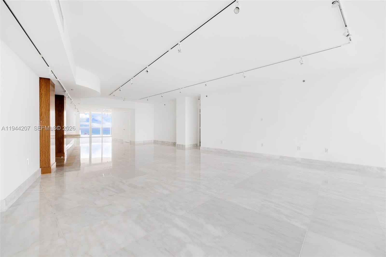 400 Alton Rd #3403, Miami Beach FL 33139