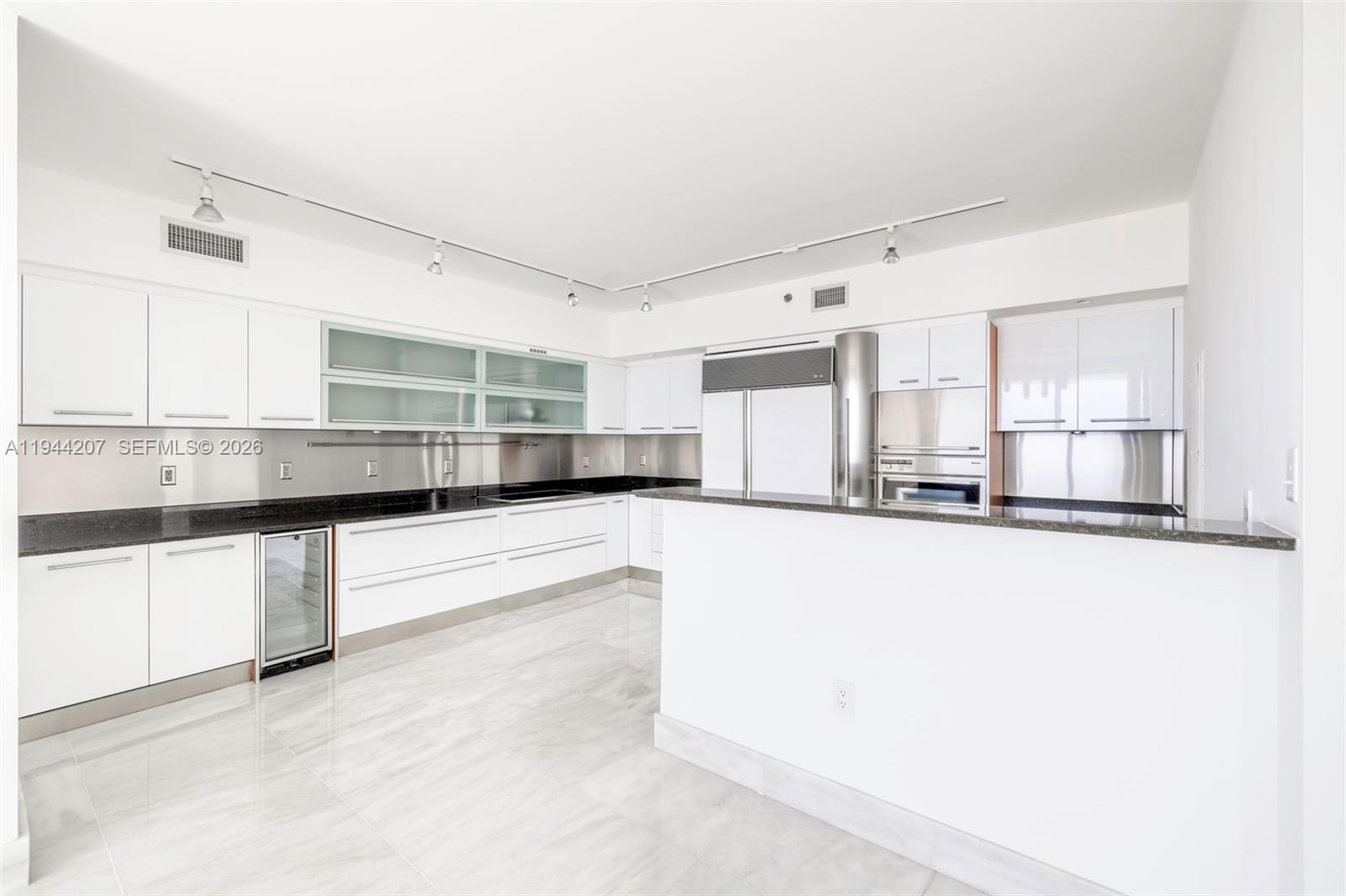 400 Alton Rd #3403, Miami Beach FL 33139