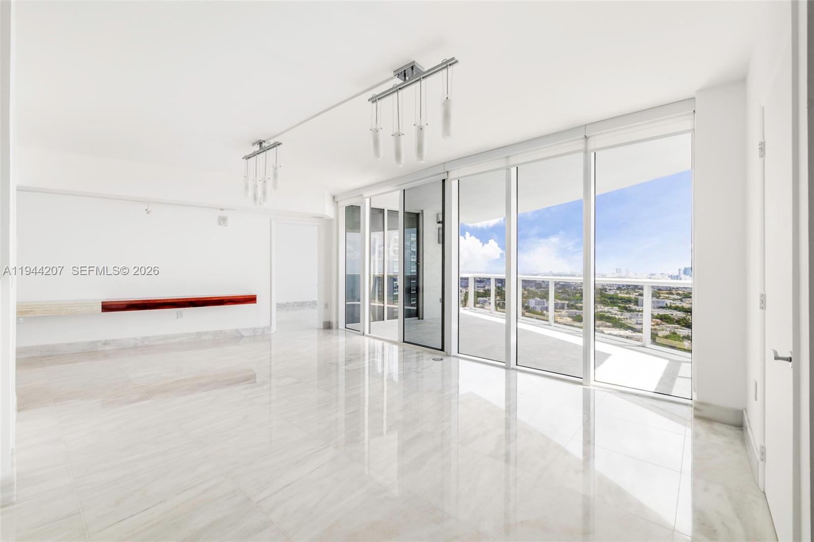 400 Alton Rd #3403, Miami Beach FL 33139