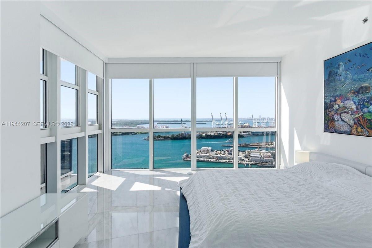 400 Alton Rd #3403, Miami Beach FL 33139