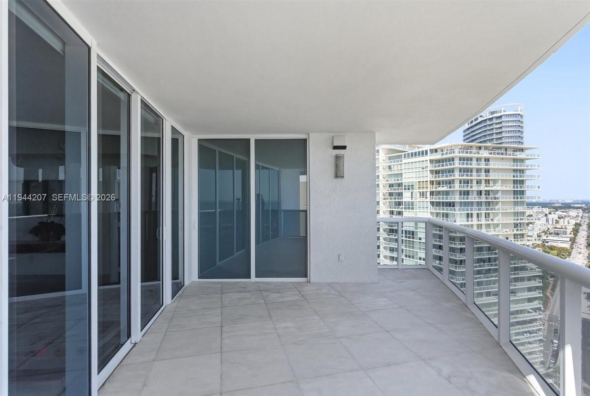400 Alton Rd #3403, Miami Beach FL 33139