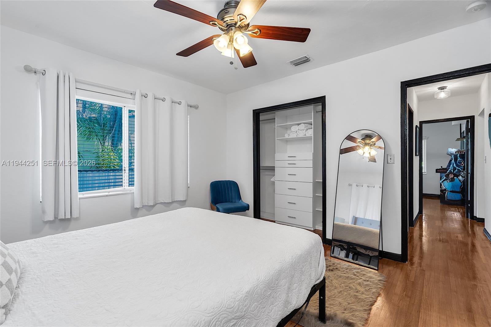 660 NE 121st St, Biscayne Park FL 33161