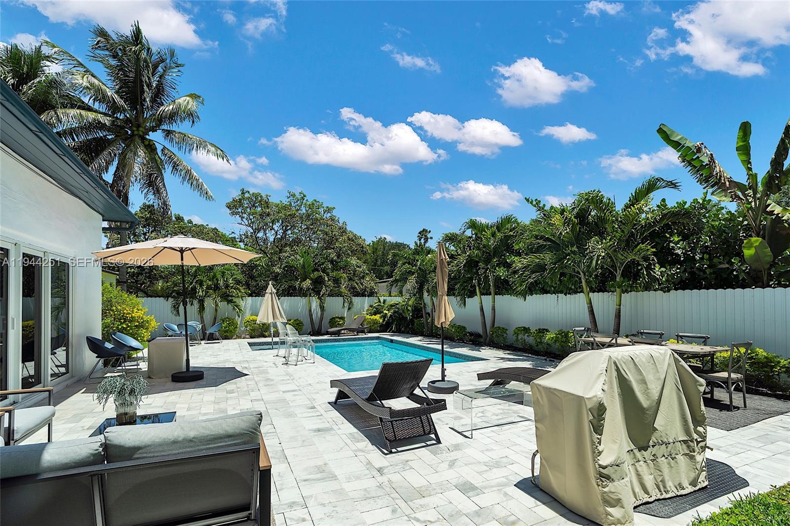 660 NE 121st St, Biscayne Park FL 33161