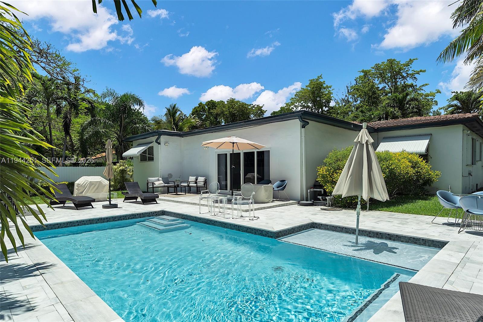 660 NE 121st St, Biscayne Park FL 33161