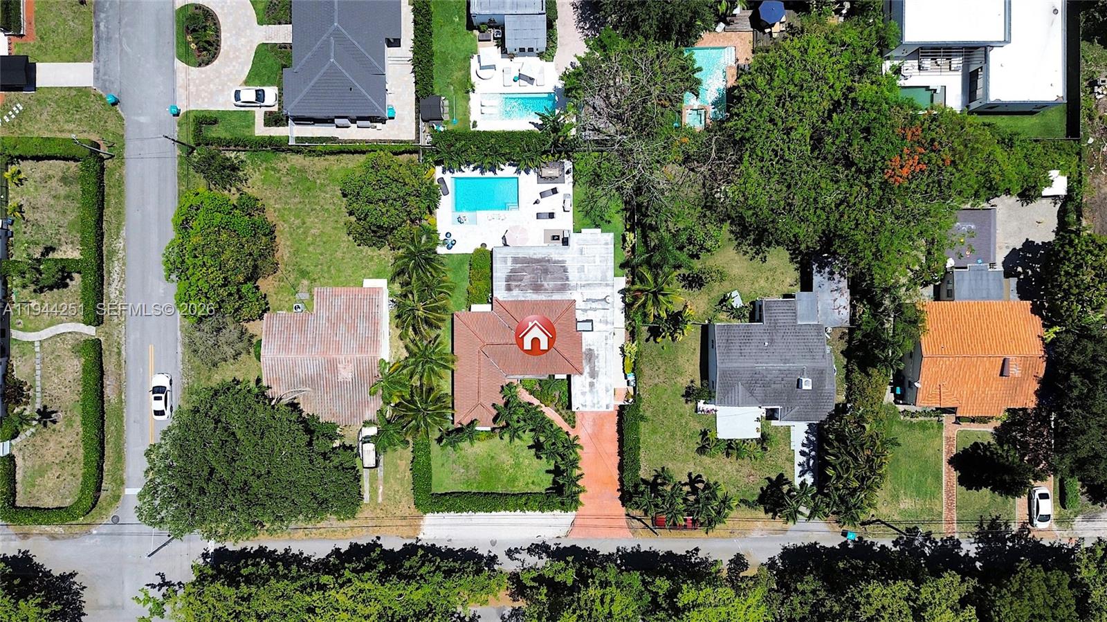 660 NE 121st St, Biscayne Park FL 33161