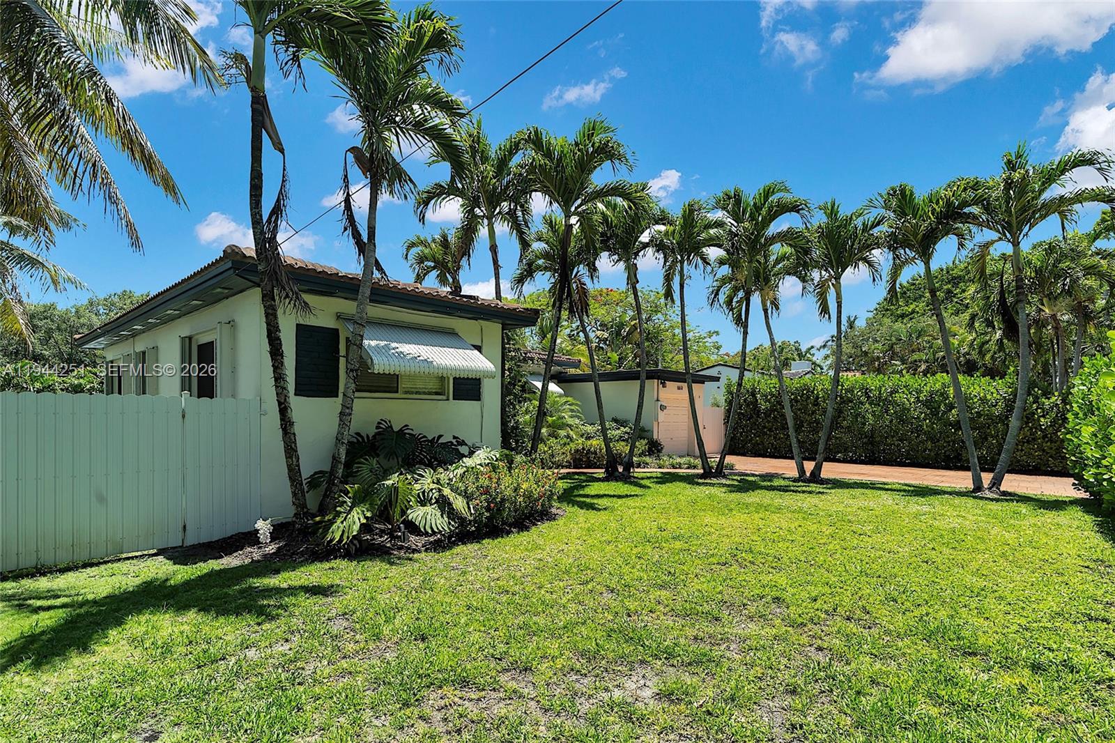 660 NE 121st St, Biscayne Park FL 33161