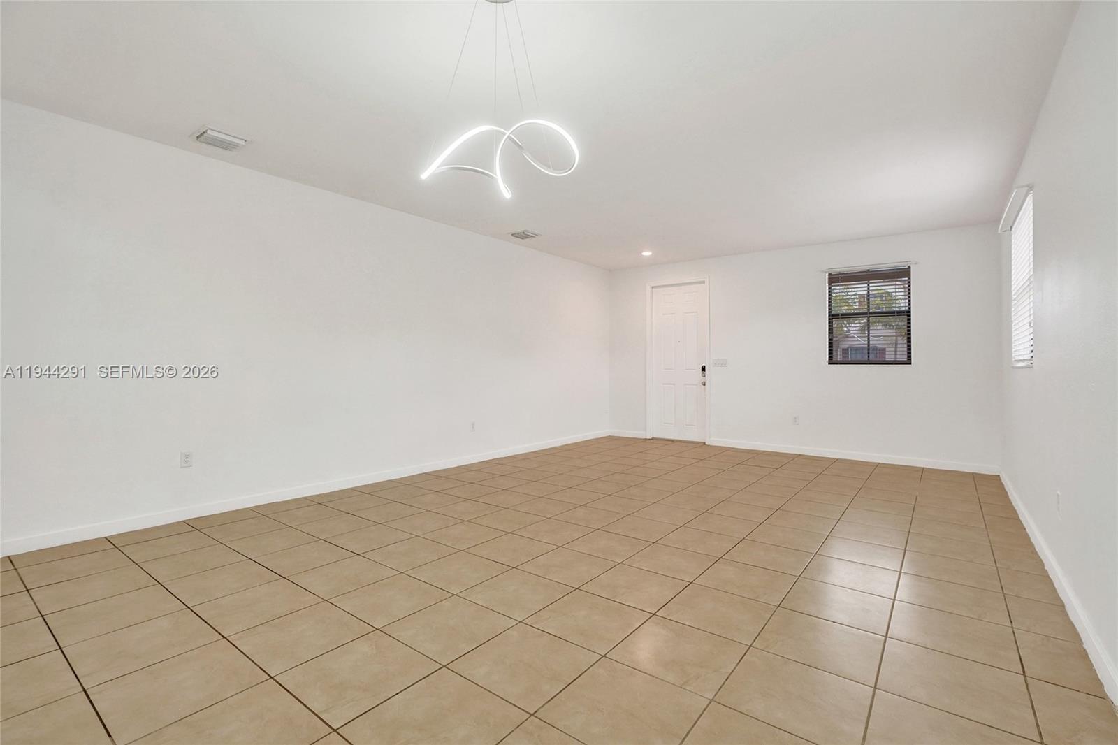 3504 W 94th St, Hialeah FL 33018