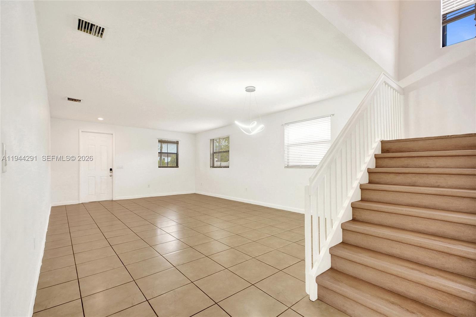3504 W 94th St, Hialeah FL 33018