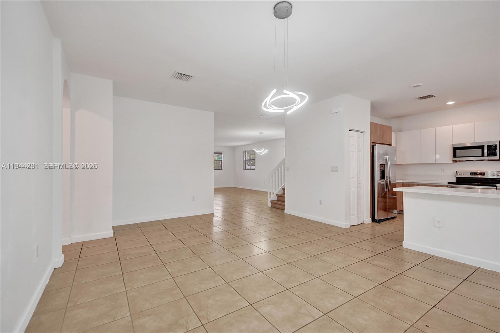 3504 W 94th St, Hialeah FL 33018