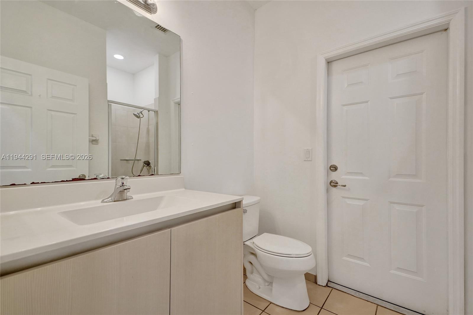 3504 W 94th St, Hialeah FL 33018
