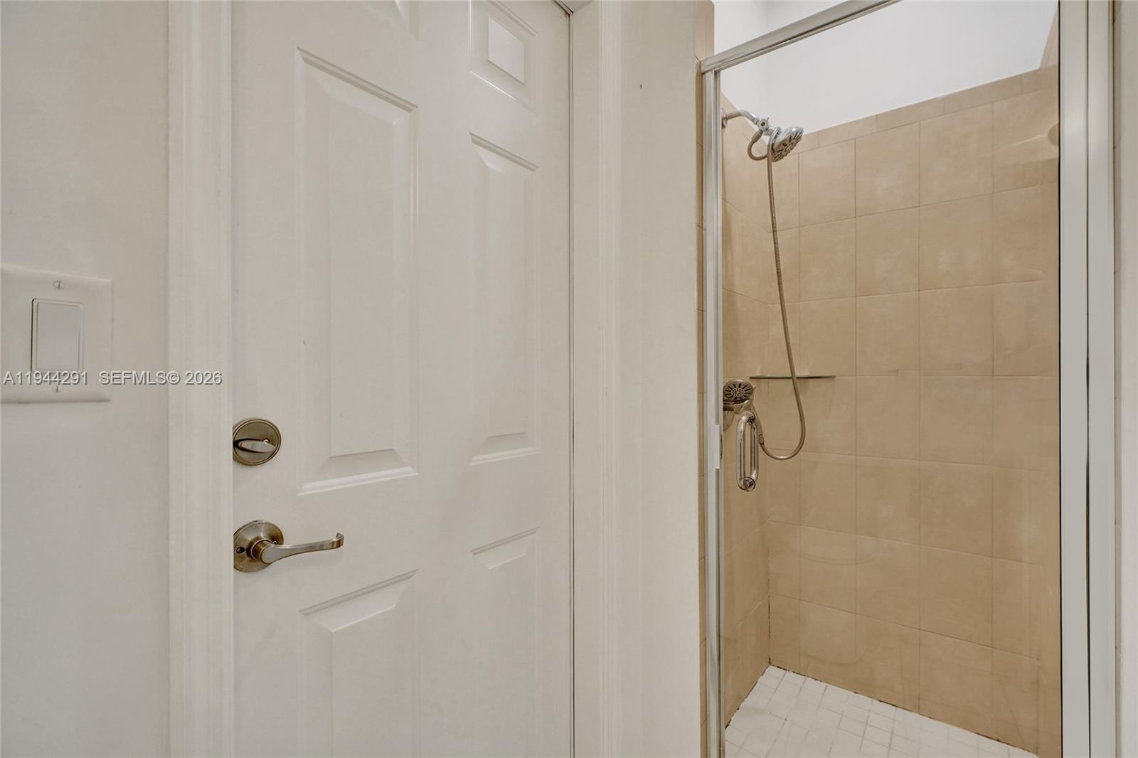 3504 W 94th St, Hialeah FL 33018