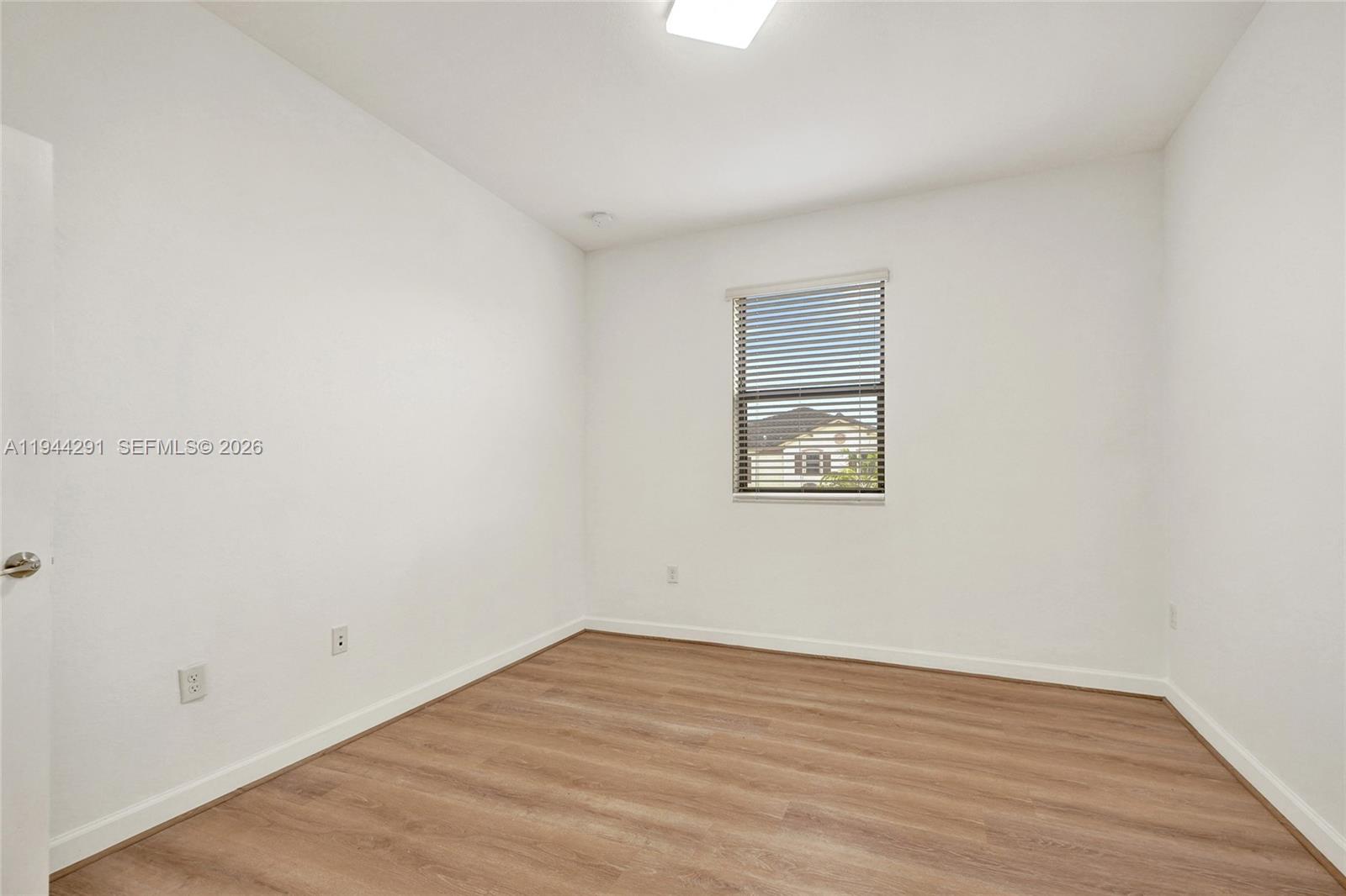 3504 W 94th St, Hialeah FL 33018
