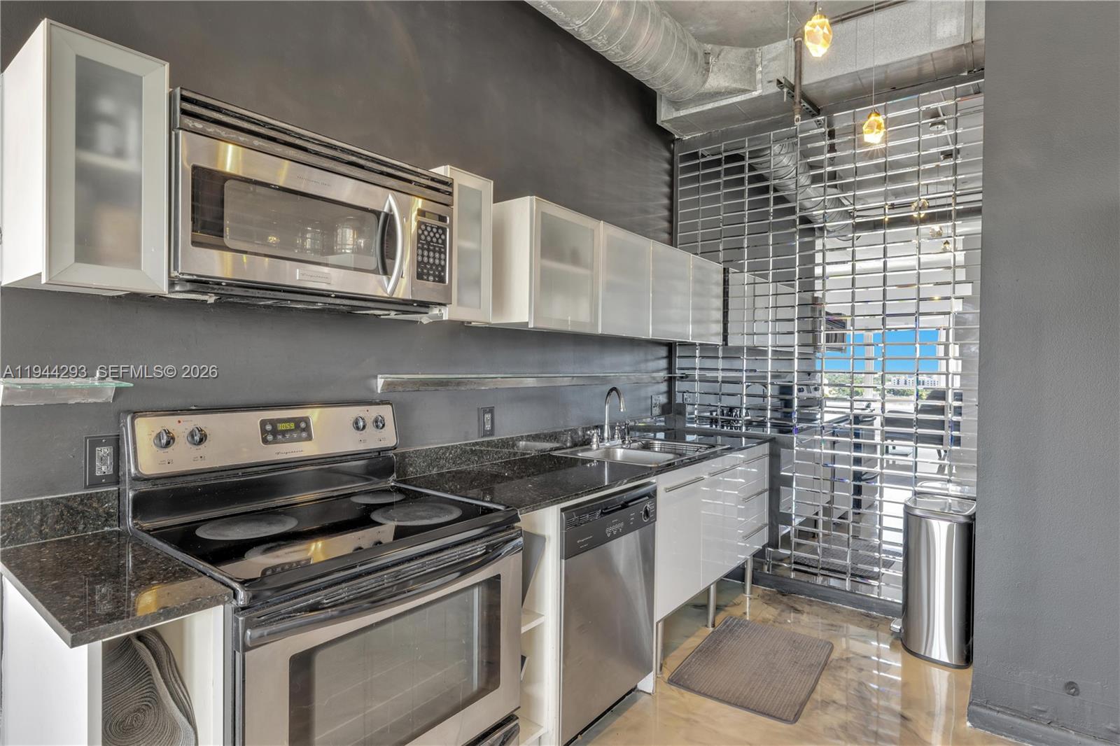 10 SW South River Dr #1111, Miami FL 33130