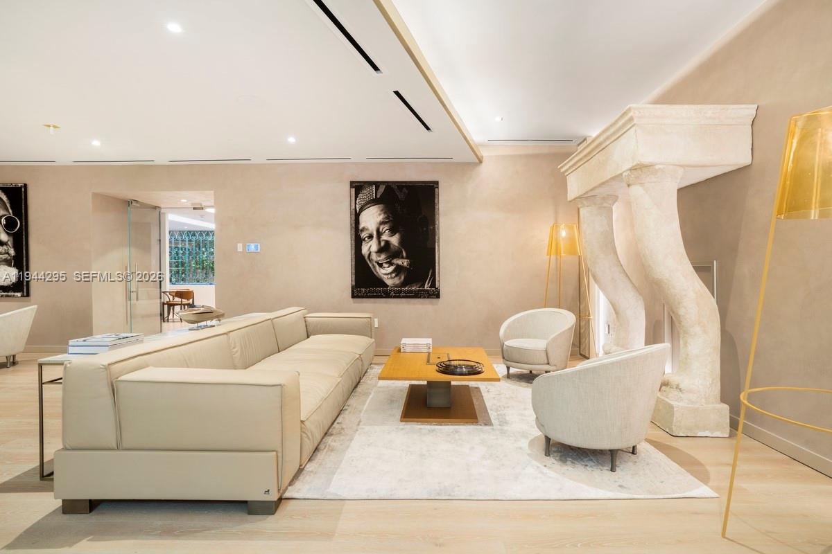 1000 Brickell #4114, Miami FL 33131