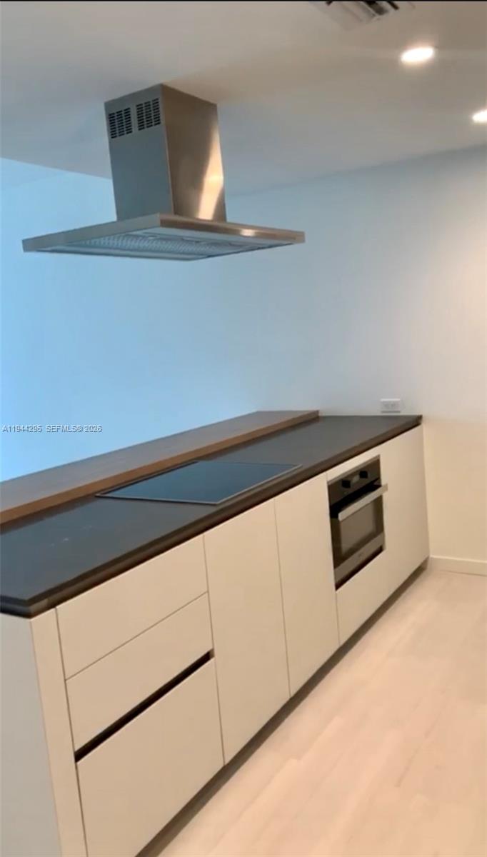 1000 Brickell #4114, Miami FL 33131