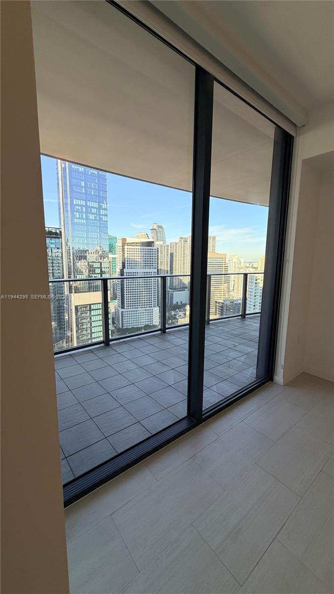 1000 Brickell #4114, Miami FL 33131