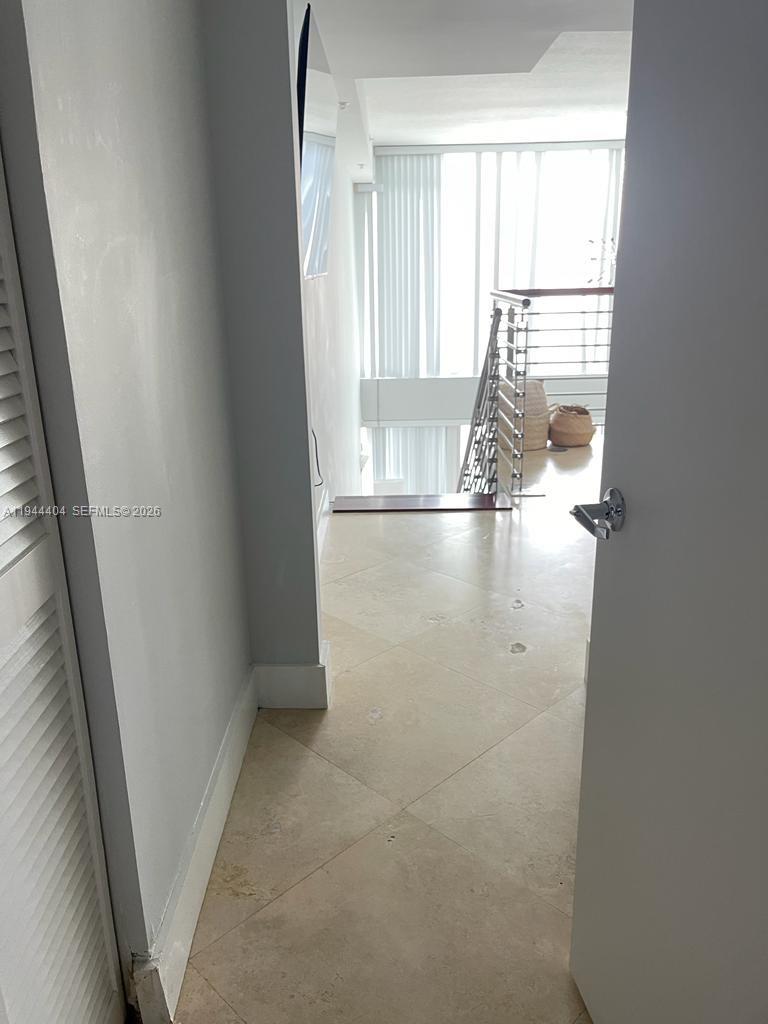 41 SE 5th St #1215, Miami FL 33131