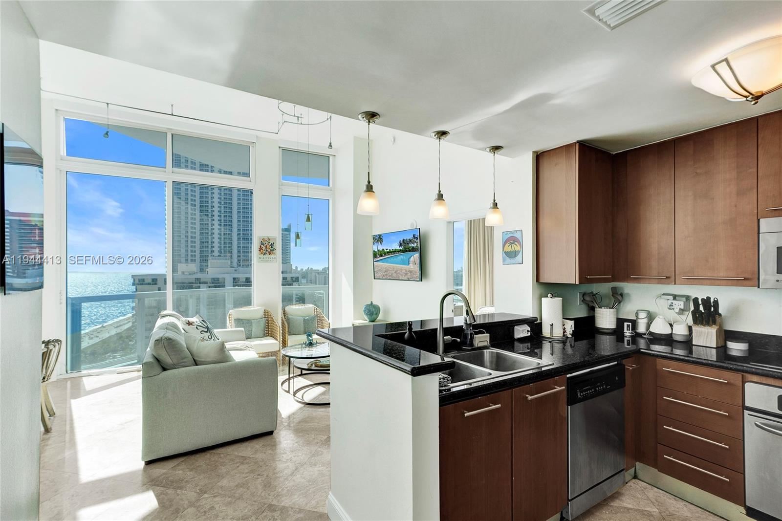 6515 Collins Ave #1806, Miami Beach FL 33141