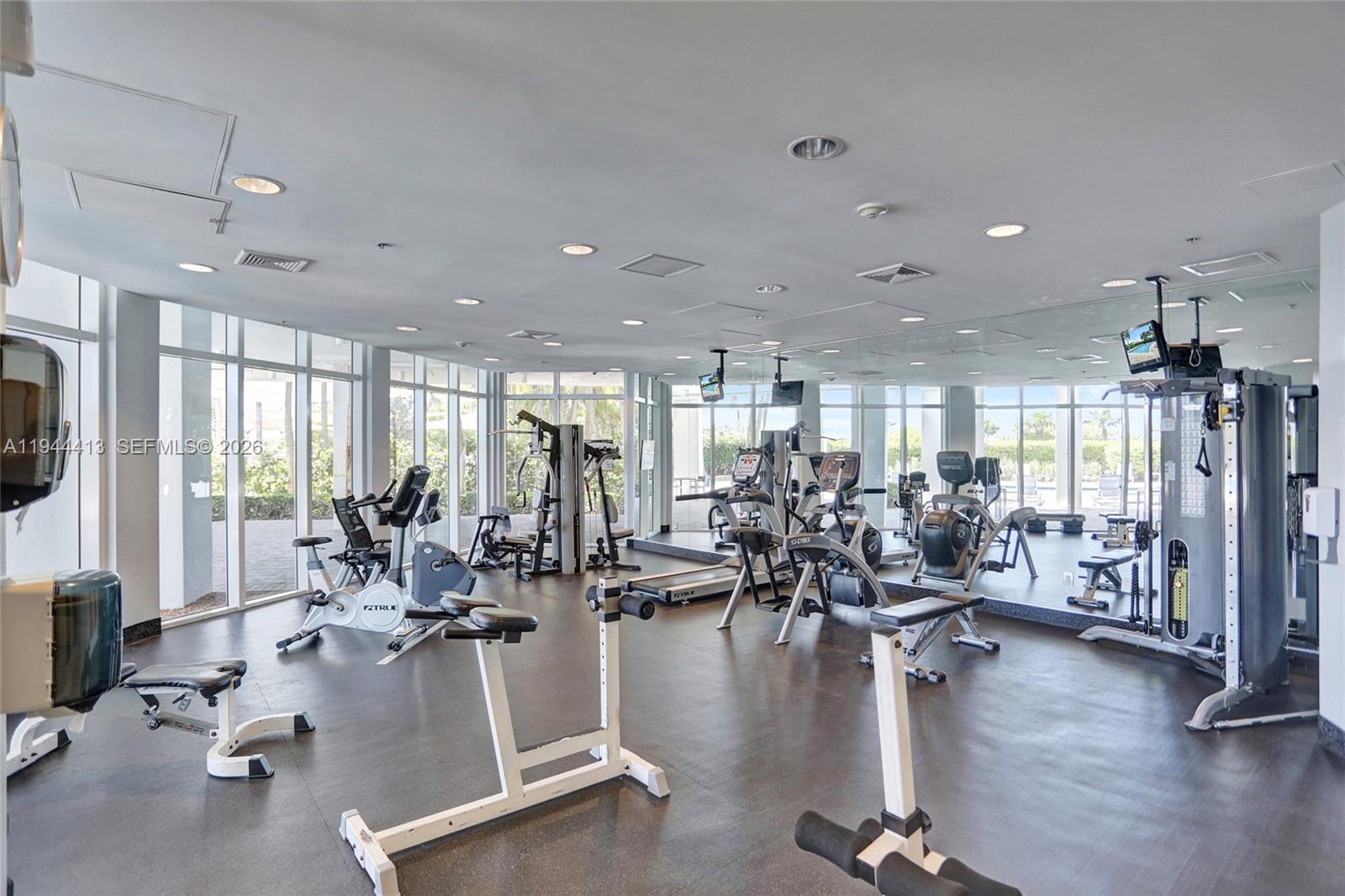 6515 Collins Ave #1806, Miami Beach FL 33141