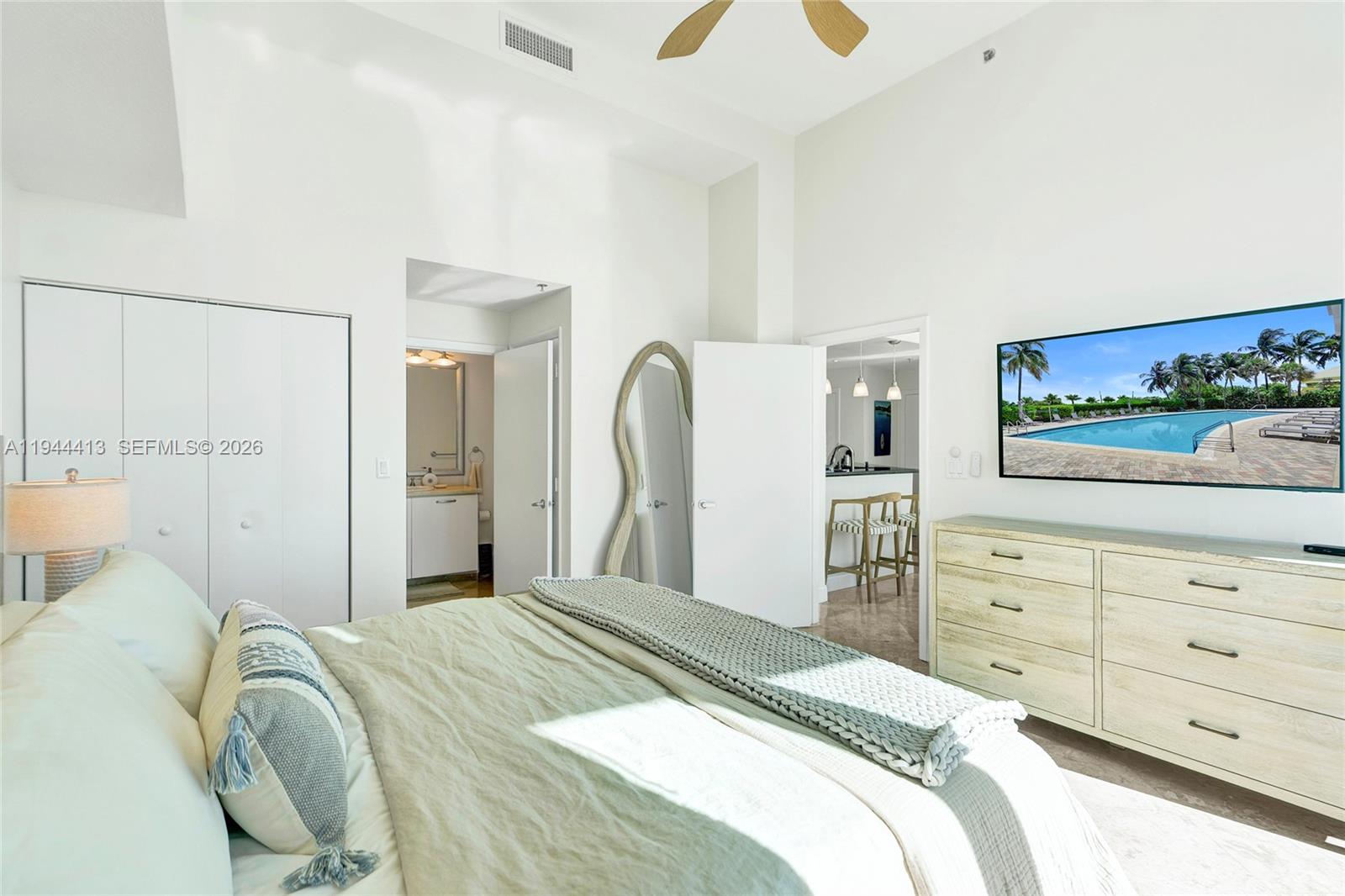 6515 Collins Ave #1806, Miami Beach FL 33141