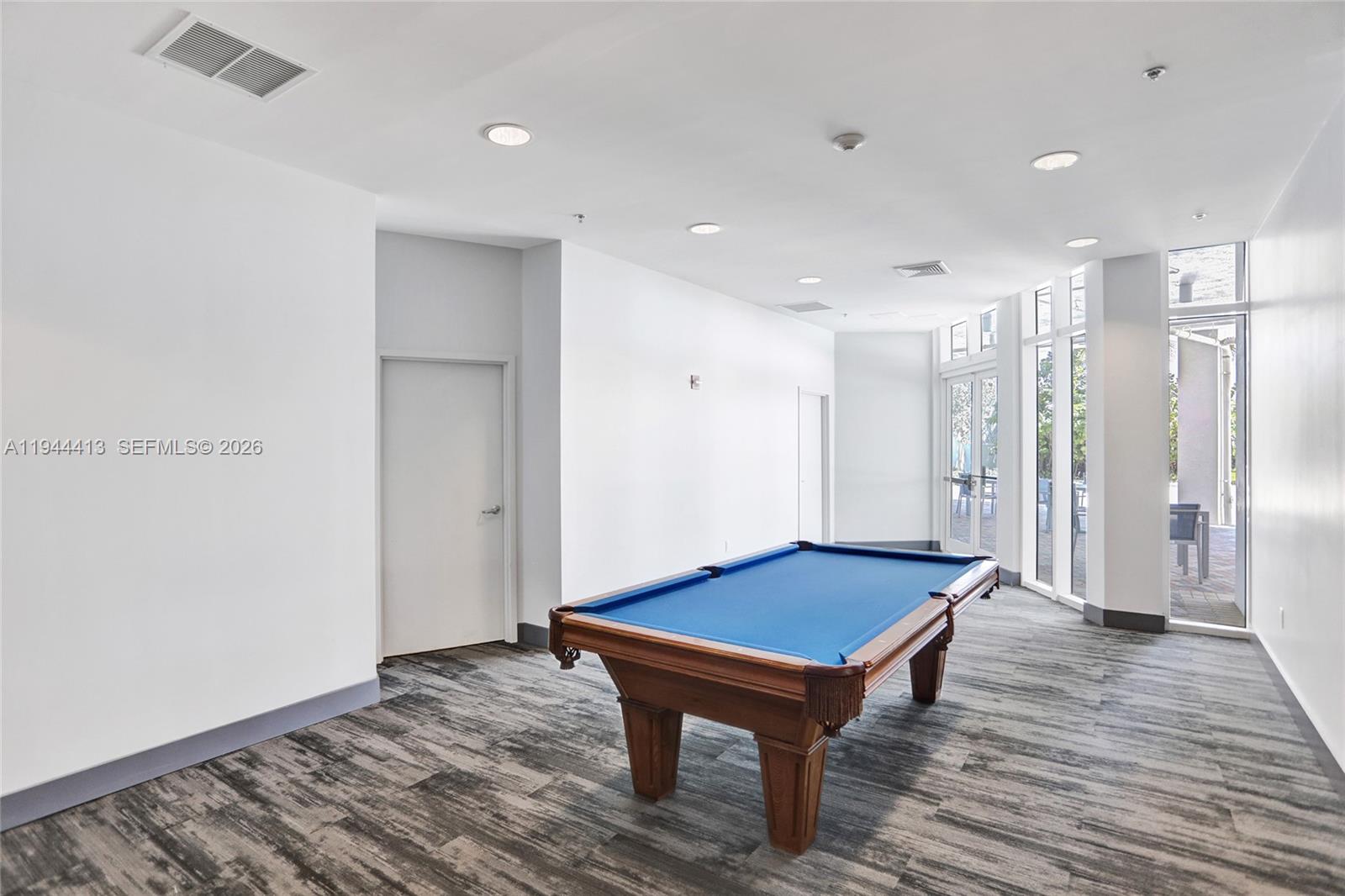 6515 Collins Ave #1806, Miami Beach FL 33141
