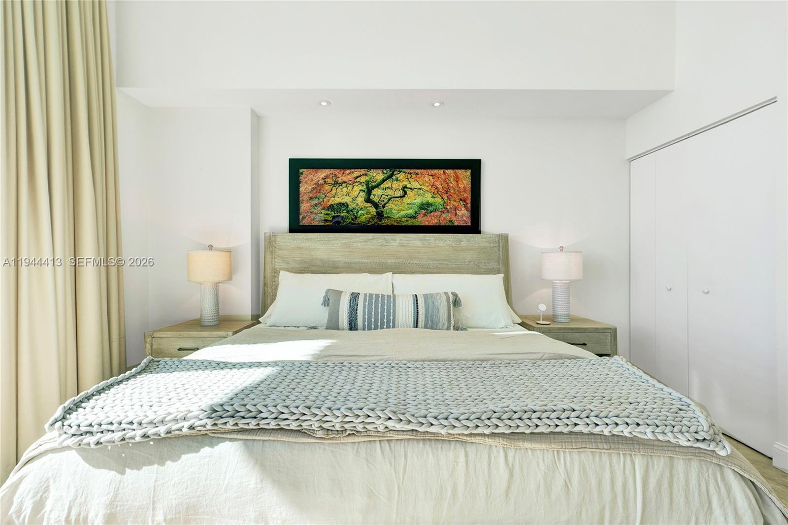 6515 Collins Ave #1806, Miami Beach FL 33141