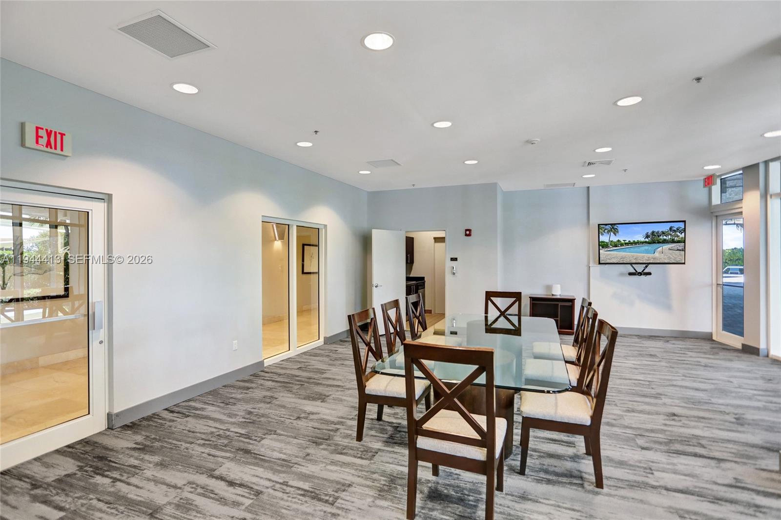 6515 Collins Ave #1806, Miami Beach FL 33141