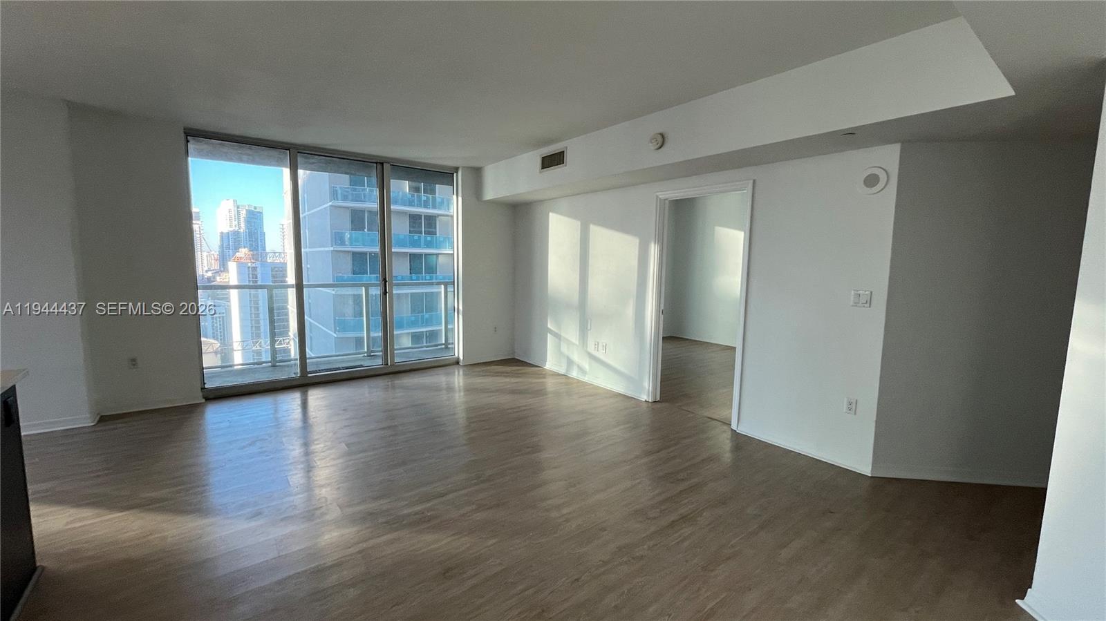 55 SE 6th St #2601, Miami FL 33131