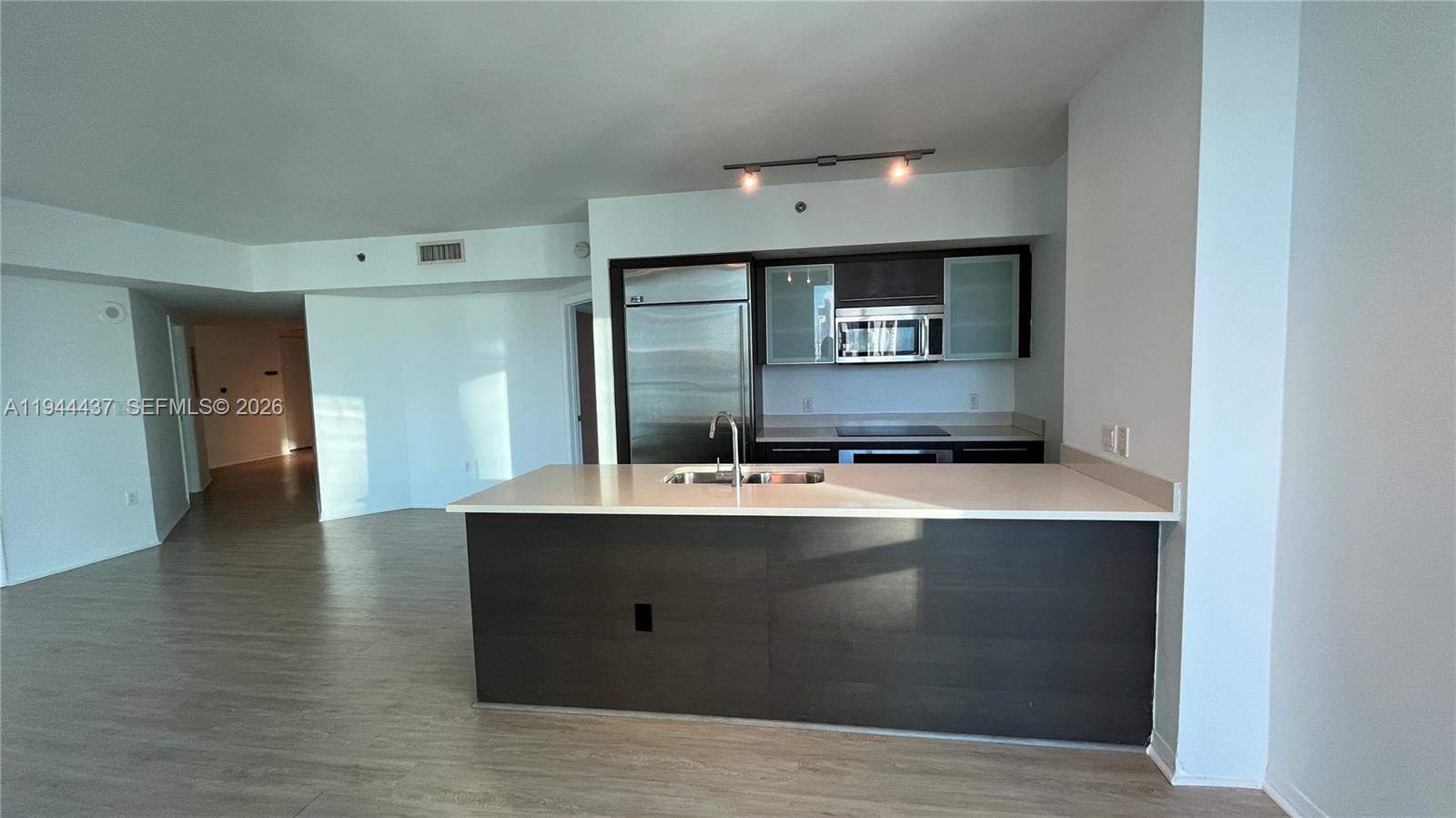 55 SE 6th St #2601, Miami FL 33131