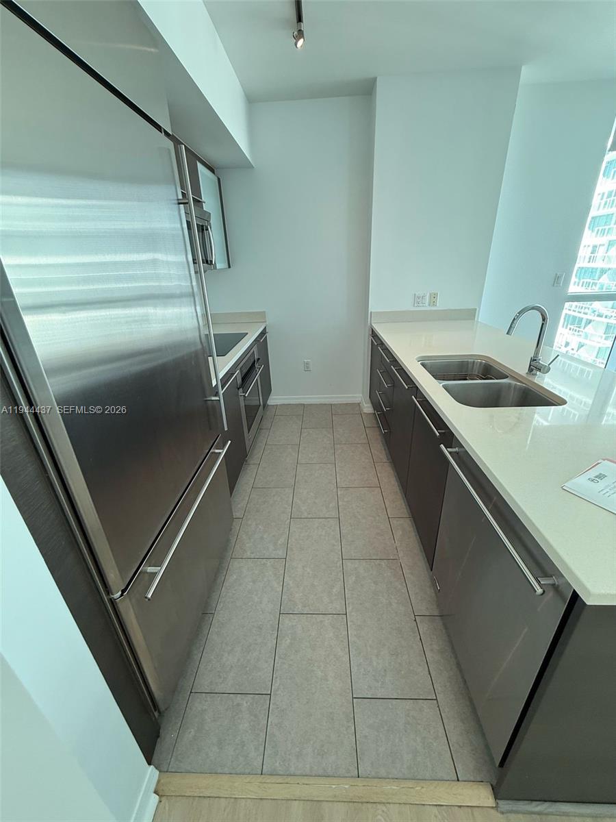 55 SE 6th St #2601, Miami FL 33131
