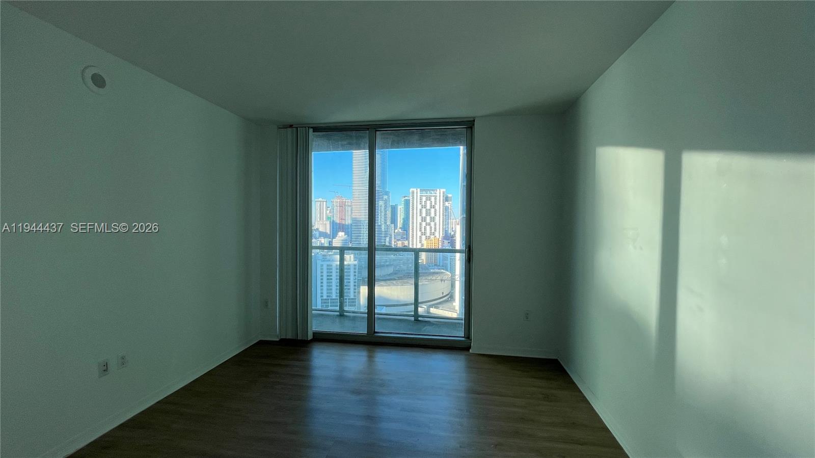 55 SE 6th St #2601, Miami FL 33131