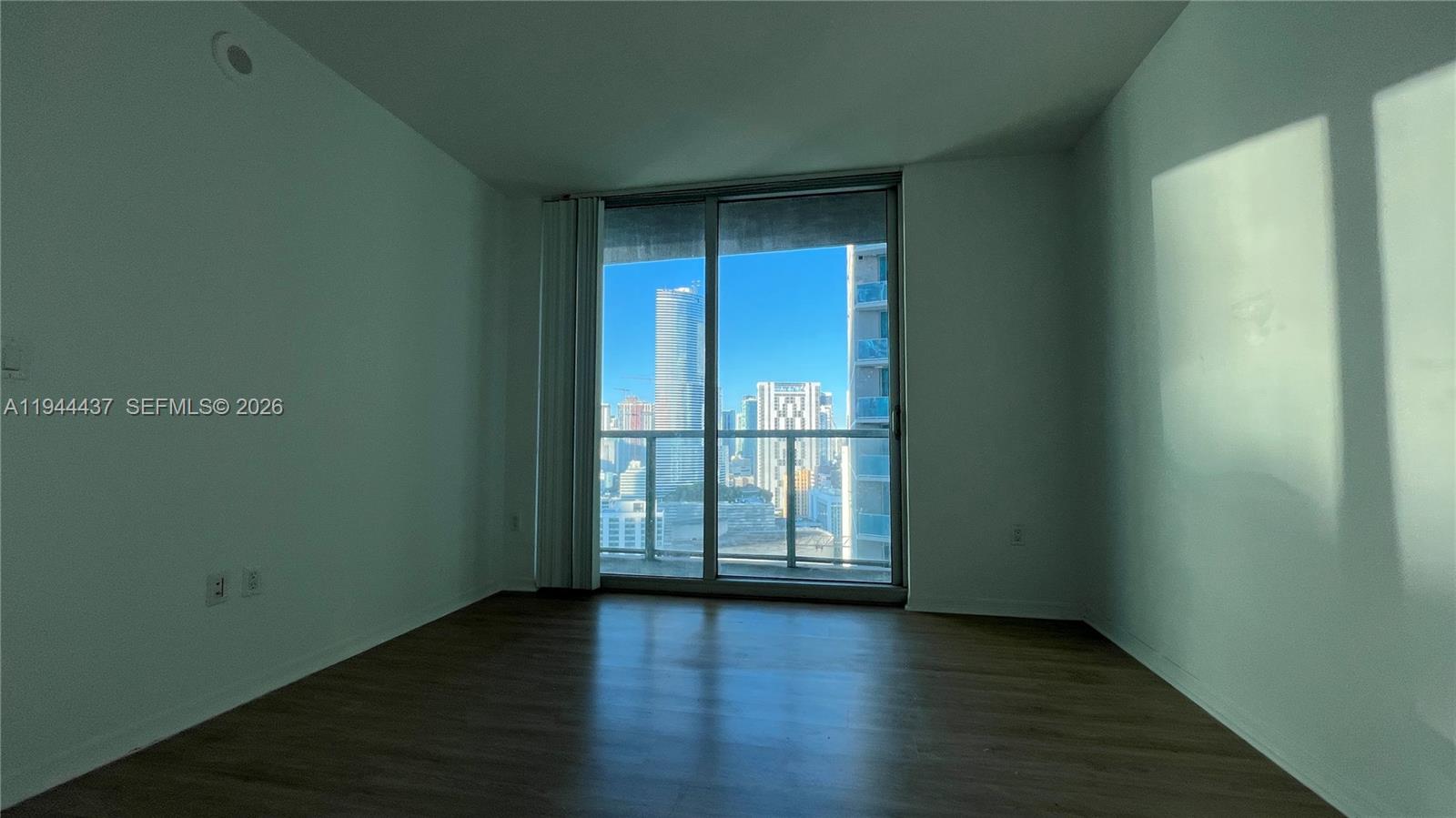 55 SE 6th St #2601, Miami FL 33131
