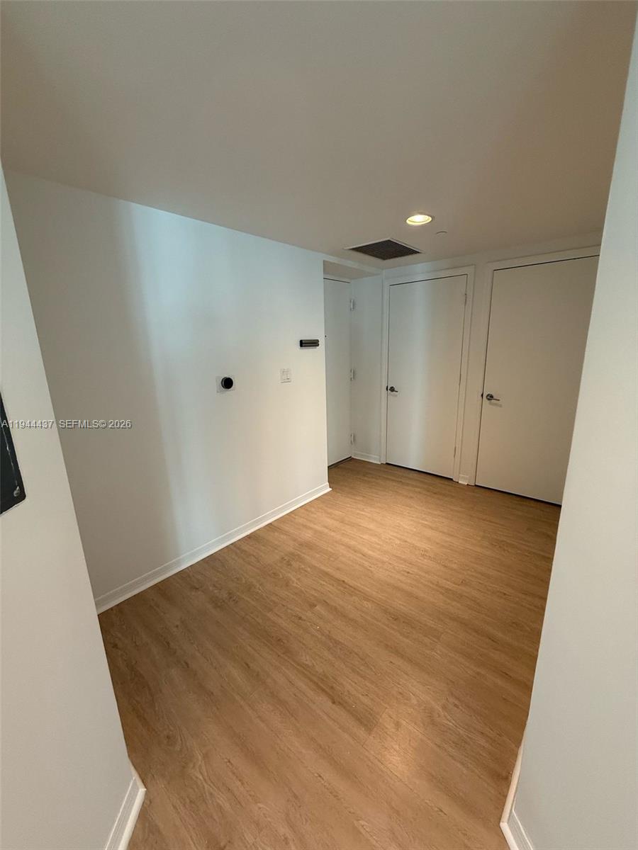 55 SE 6th St #2601, Miami FL 33131