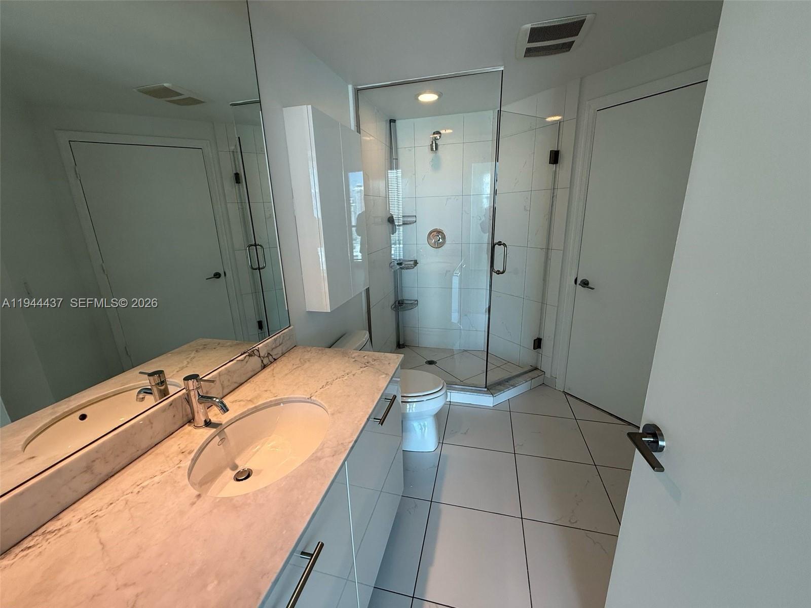 55 SE 6th St #2601, Miami FL 33131