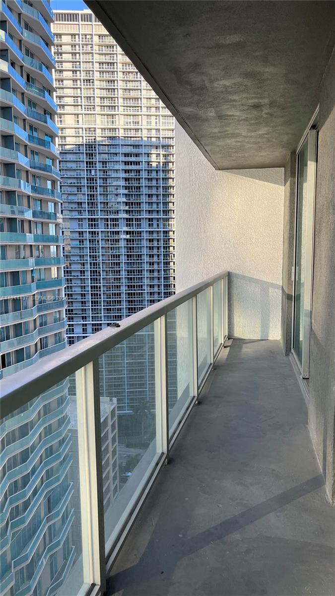 55 SE 6th St #2601, Miami FL 33131