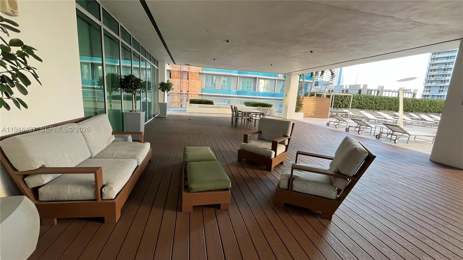 55 SE 6th St #2601, Miami FL 33131