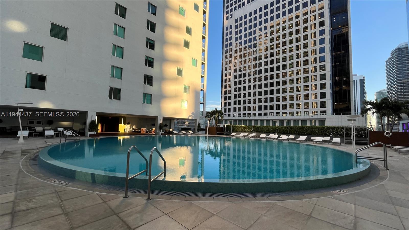 55 SE 6th St #2601, Miami FL 33131