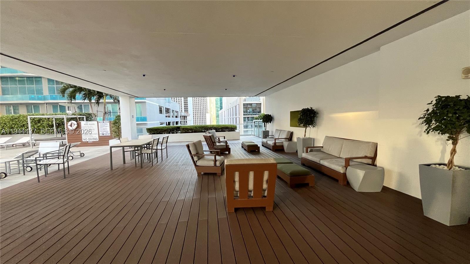55 SE 6th St #2601, Miami FL 33131