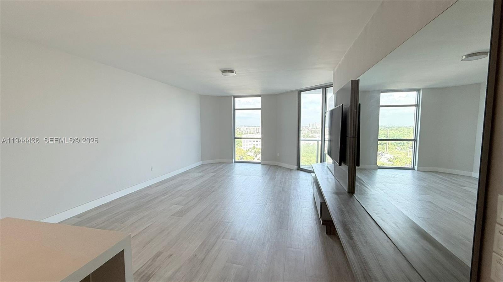 17301 Biscayne Blvd #1106, North Miami Beach FL 33160