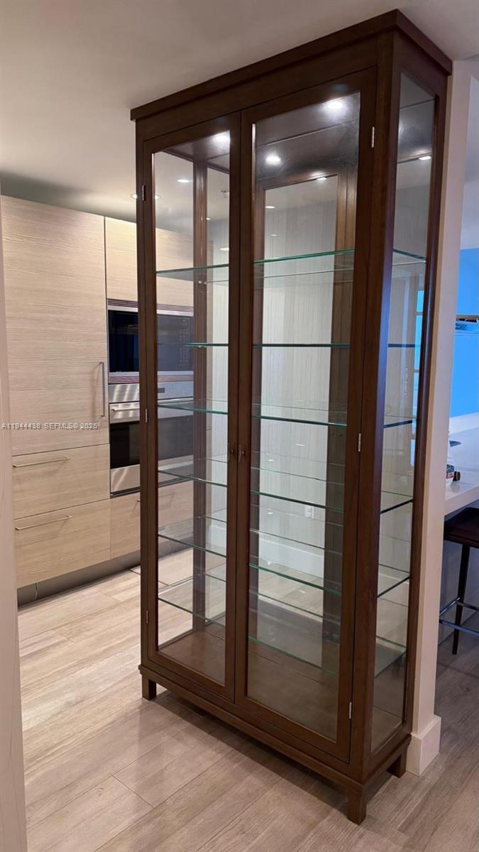 17301 Biscayne Blvd #1106, North Miami Beach FL 33160