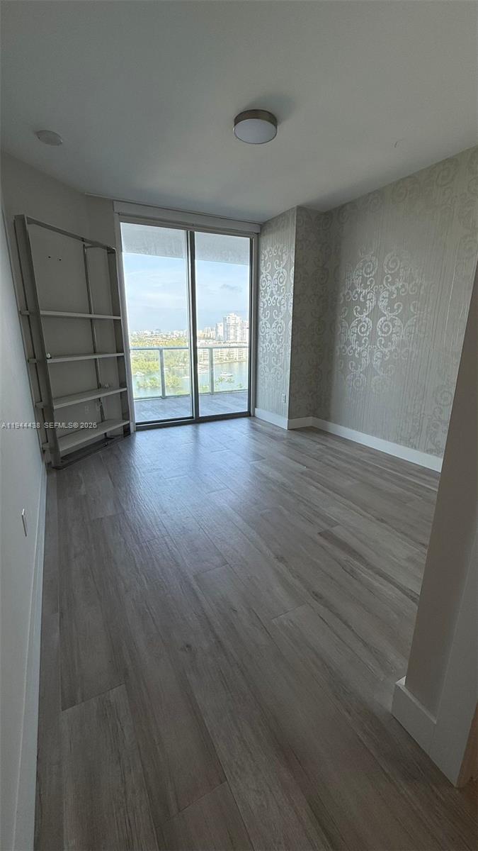 17301 Biscayne Blvd #1106, North Miami Beach FL 33160