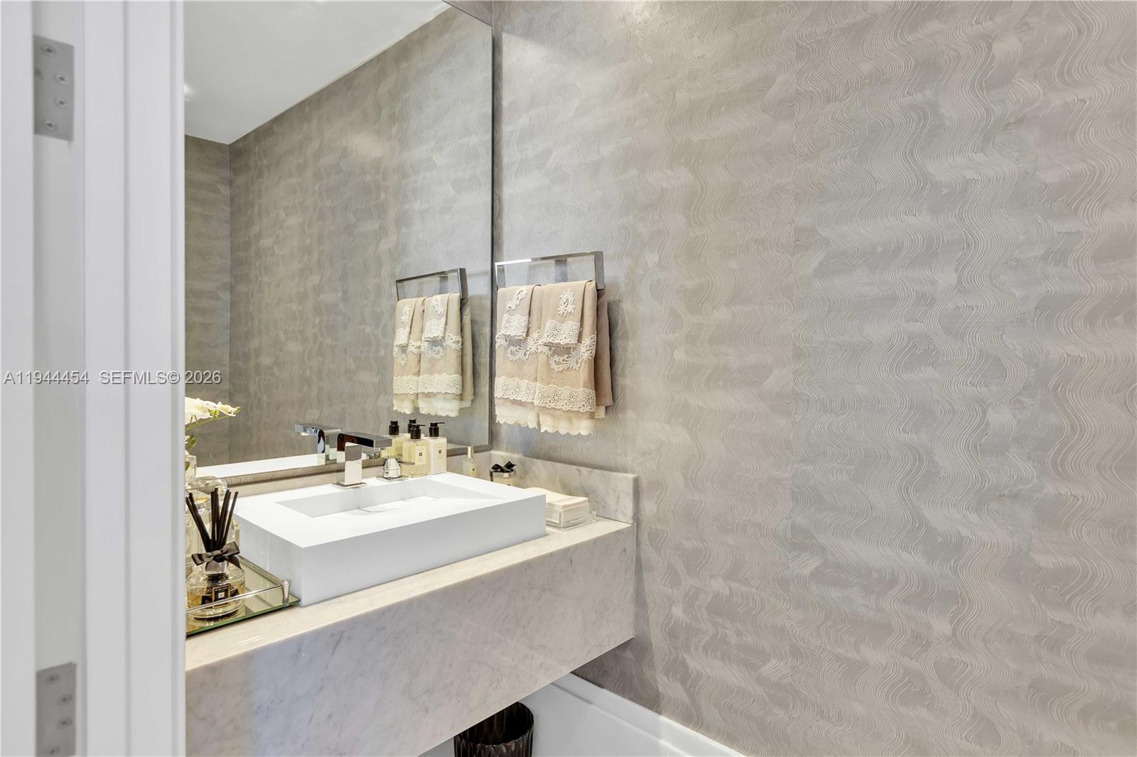 18555 Collins Ave #4601, Sunny Isles Beach FL 33160