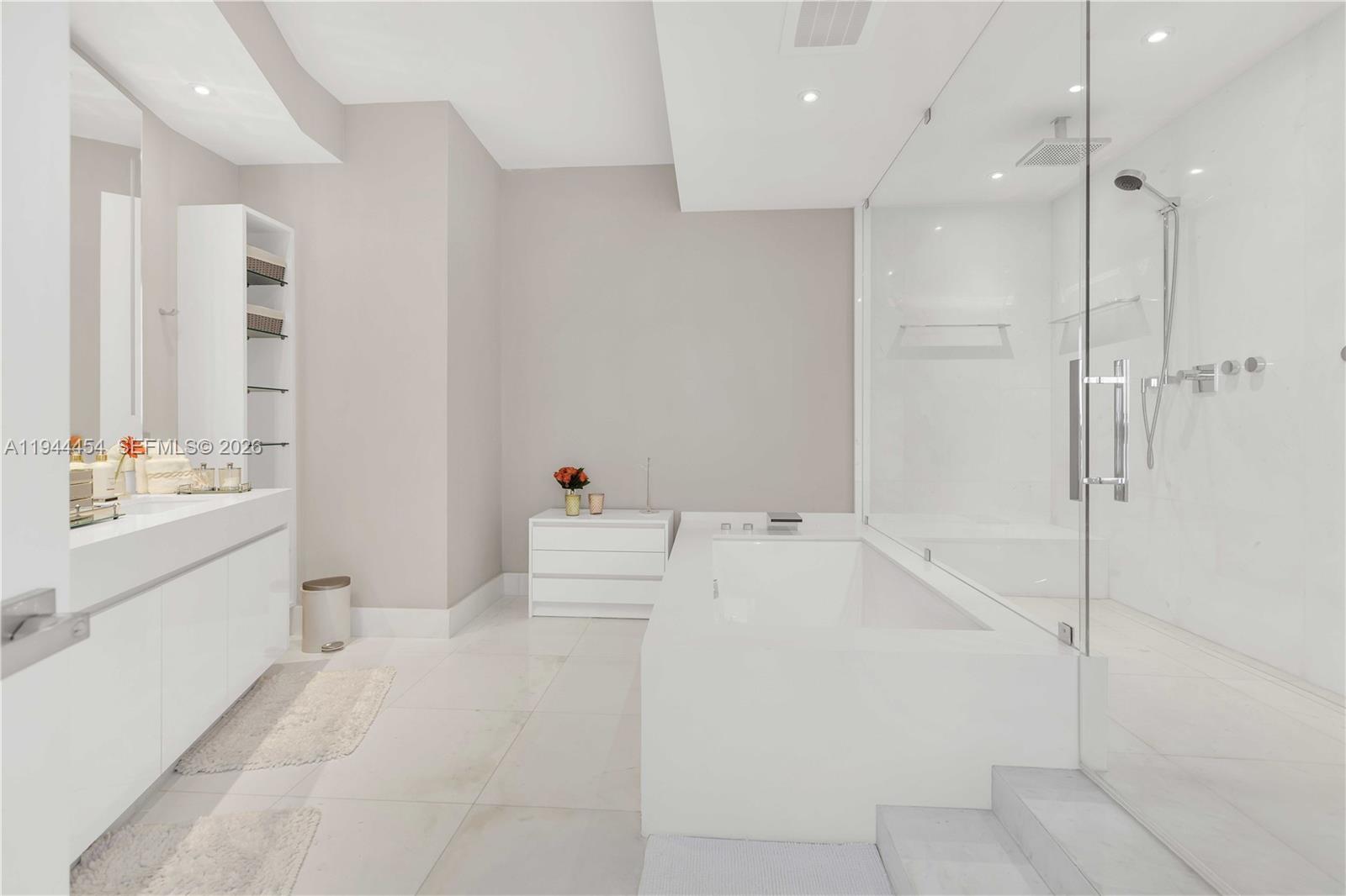 18555 Collins Ave #4601, Sunny Isles Beach FL 33160