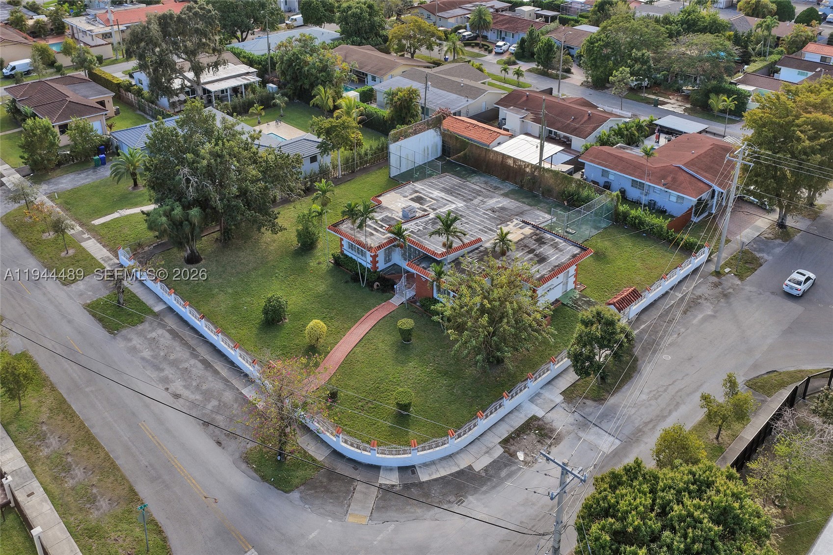 500 SW 39th Ct, Miami FL 33134