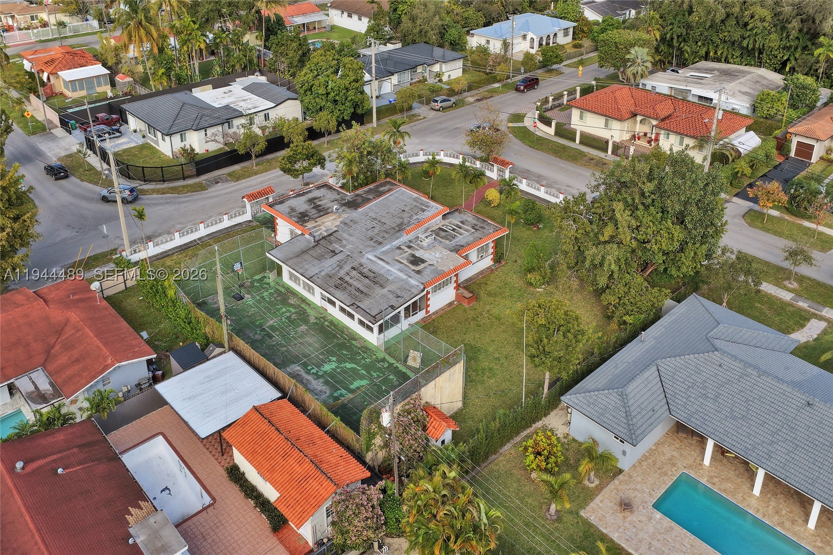 500 SW 39th Ct, Miami FL 33134