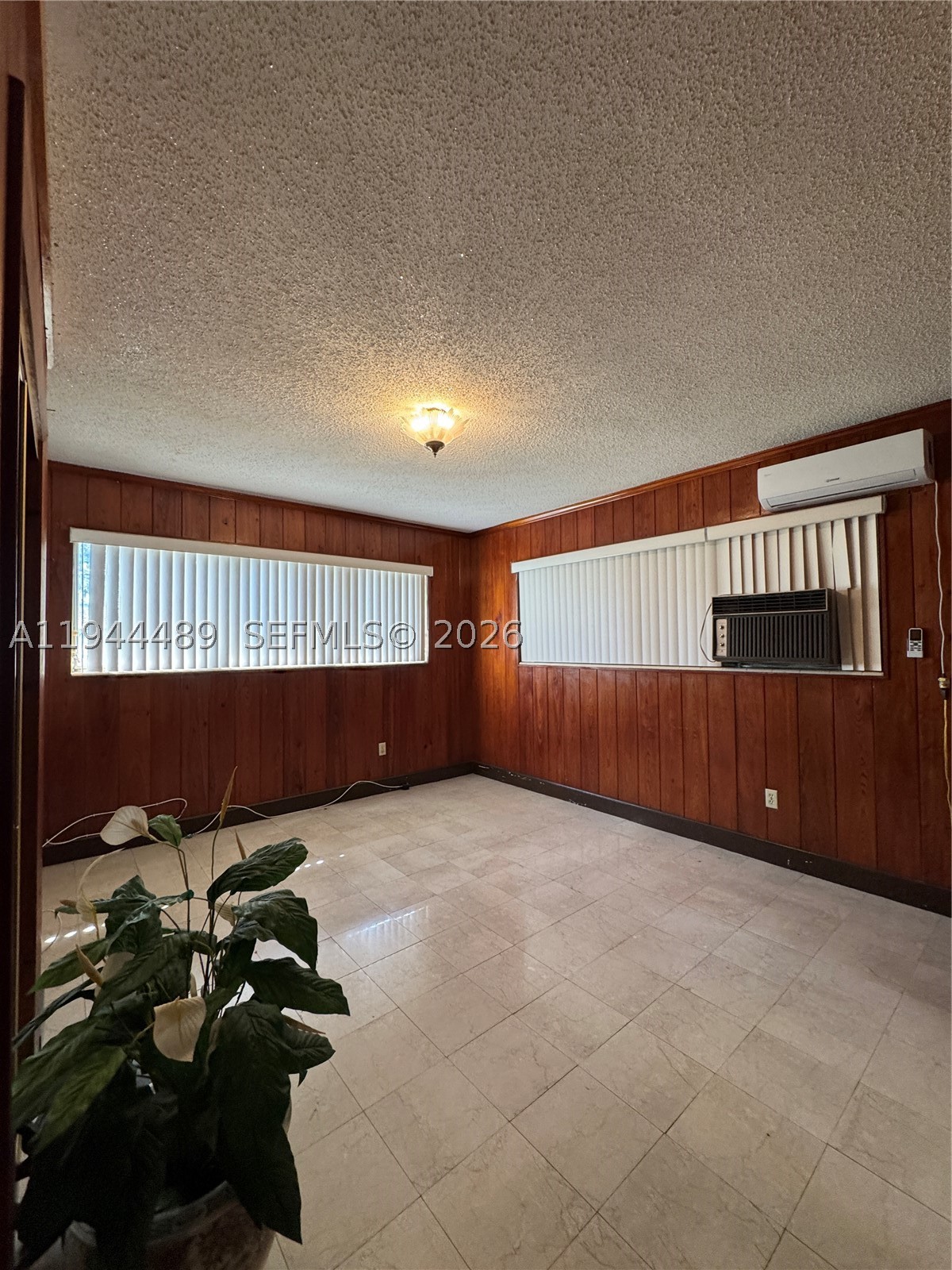 500 SW 39th Ct, Miami FL 33134