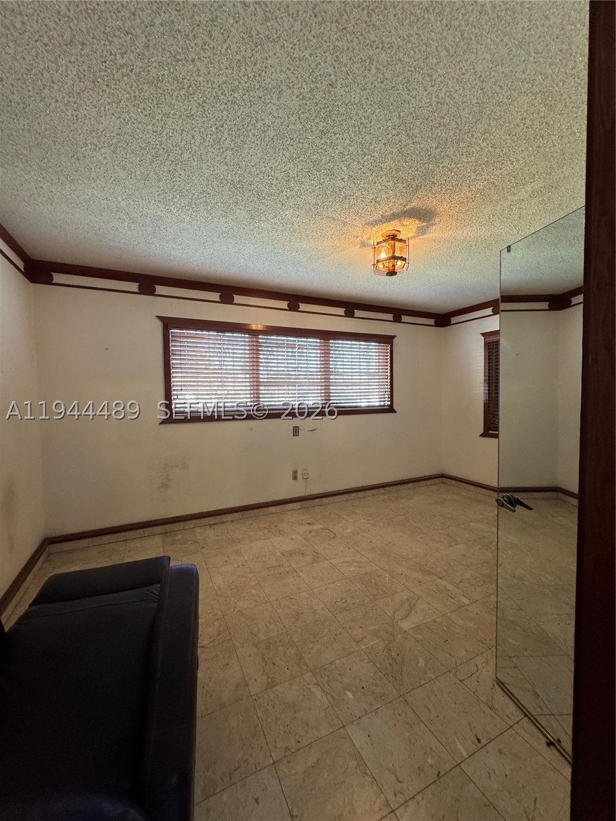 500 SW 39th Ct, Miami FL 33134