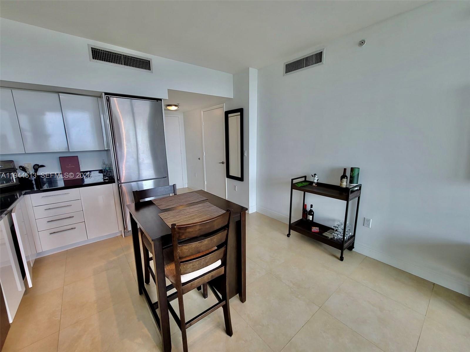 92 SW 3rd St #1808, Miami FL 33130