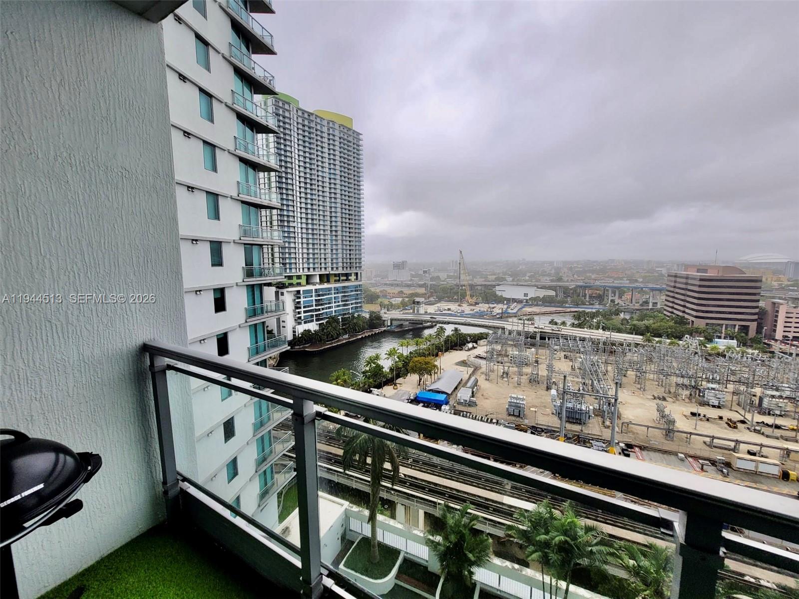 92 SW 3rd St #1808, Miami FL 33130