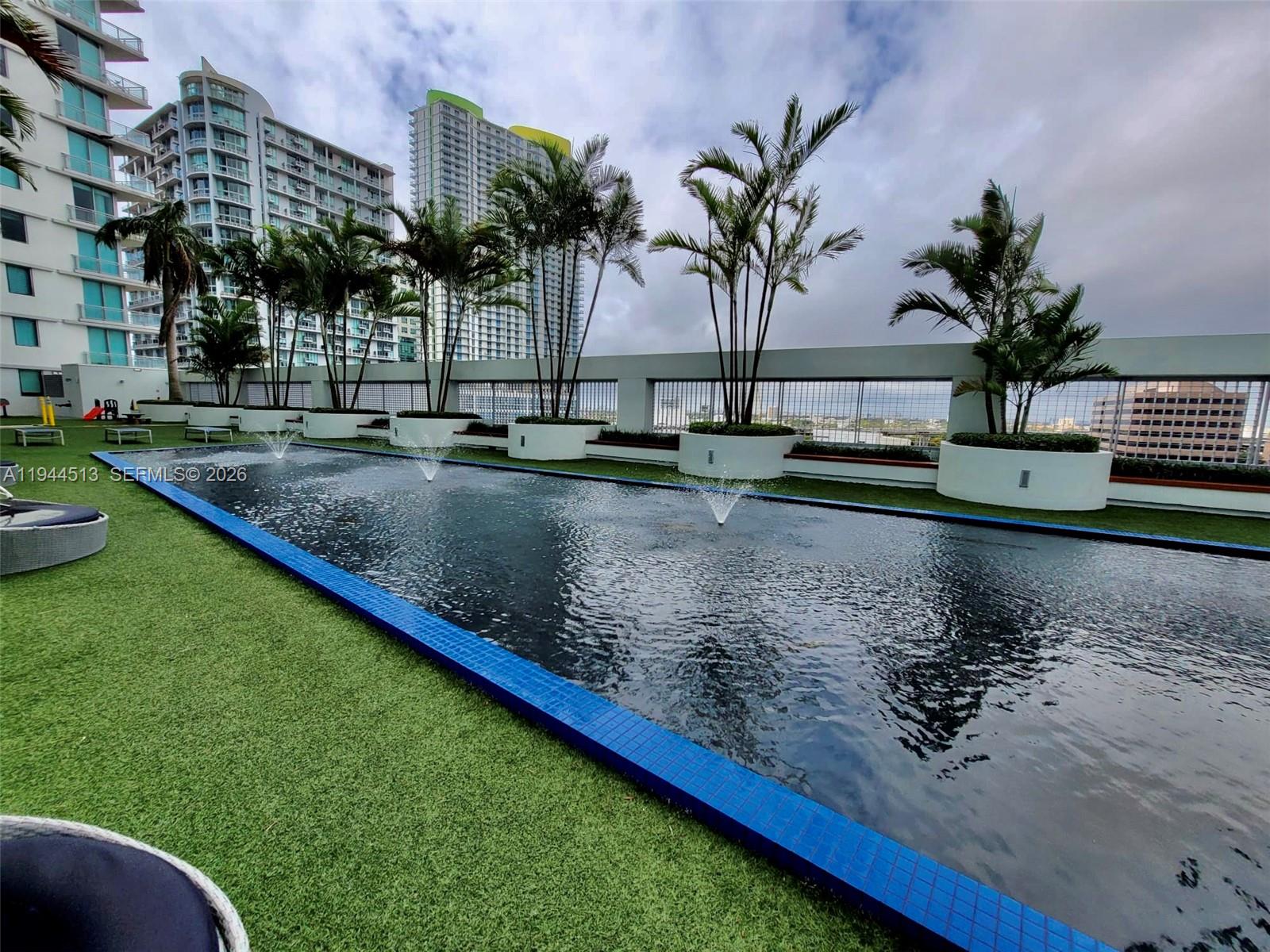 92 SW 3rd St #1808, Miami FL 33130